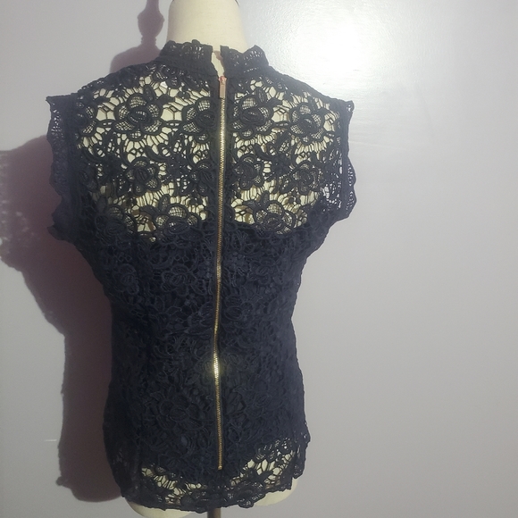 Nanette lepore black lace shell top size small - Picture 4 of 6